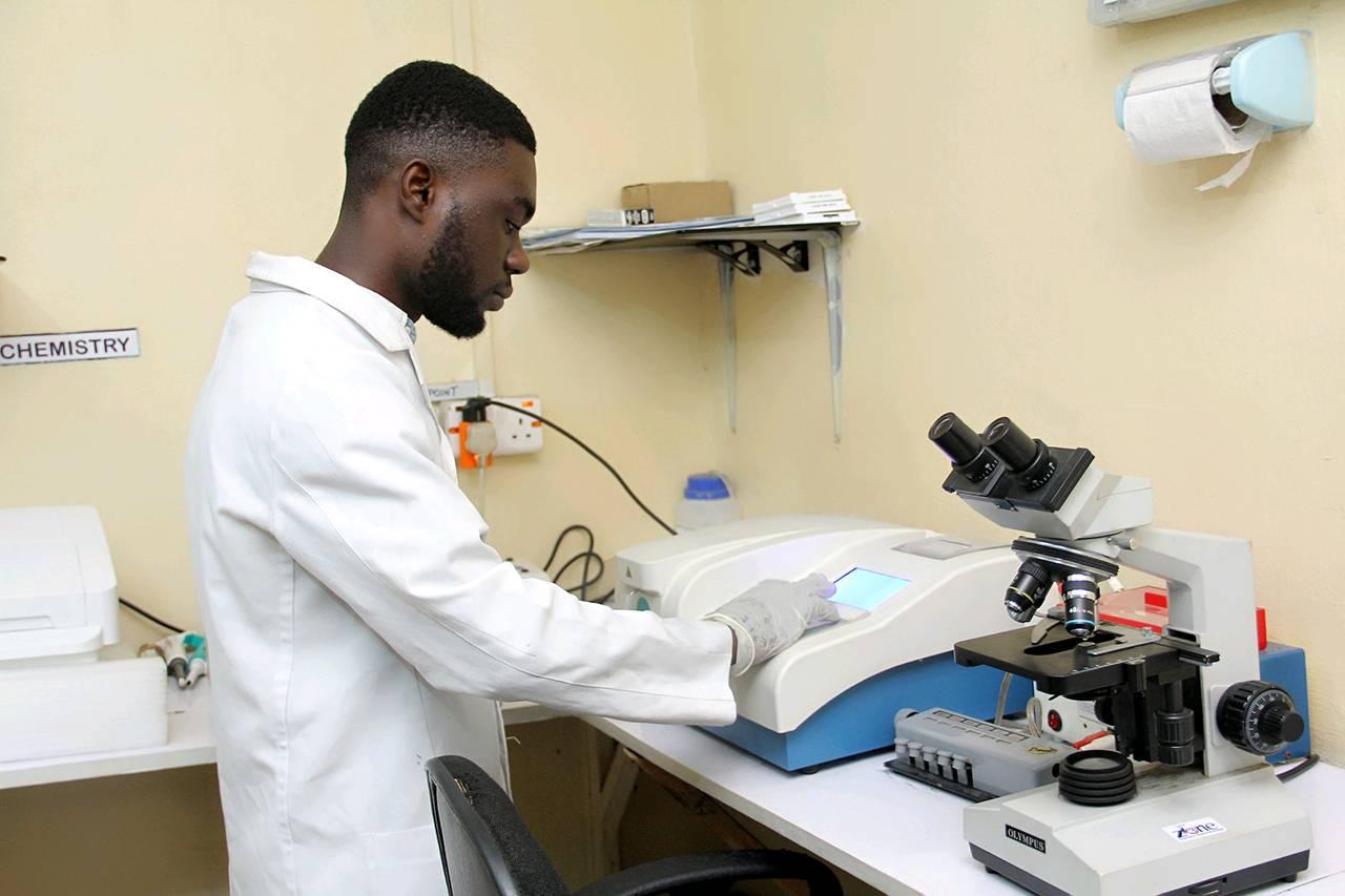 Full-Service Laboratory
